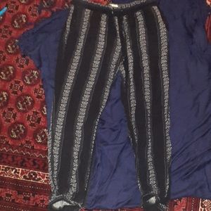 O'Neill pants & tank perfect for the beach